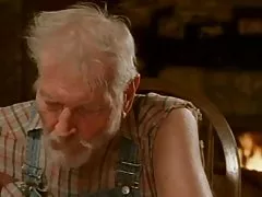 有趣的电影角质奶奶不能得到足够