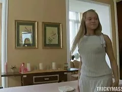 大妈妈性交的年轻不是她的儿子