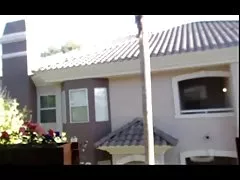 年轻小伙手表日本摩